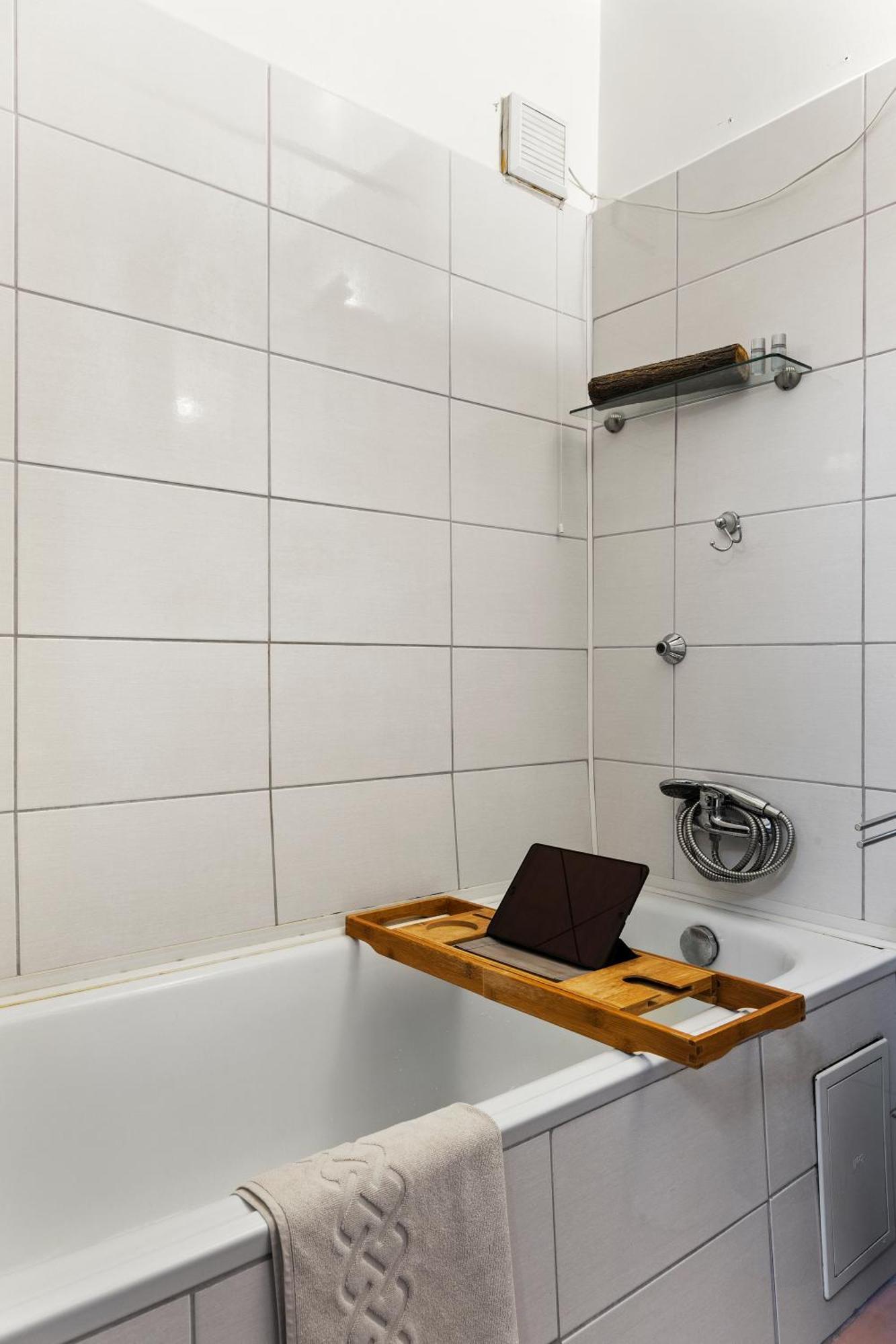 شقة Arena Nationala, Monza, Victor Gomoiu The Cloud, Free Early Check-In Available بوخارست المظهر الخارجي الصورة
